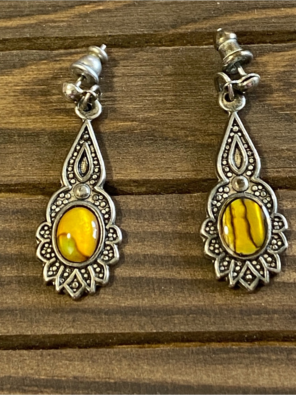 Silver-Tone Vintage Dangle Earrings with Yellow Tiger Eye Look Cabochons Boho
